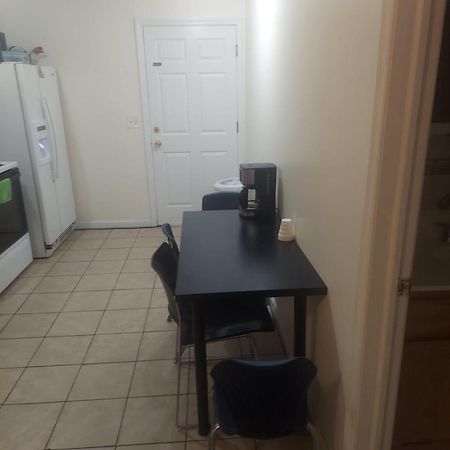 Crystal Room 1 Guest House Near 12Mins To Ewr Airport / Prudential / Njit / Penn Station Ньюарк Экстерьер фото