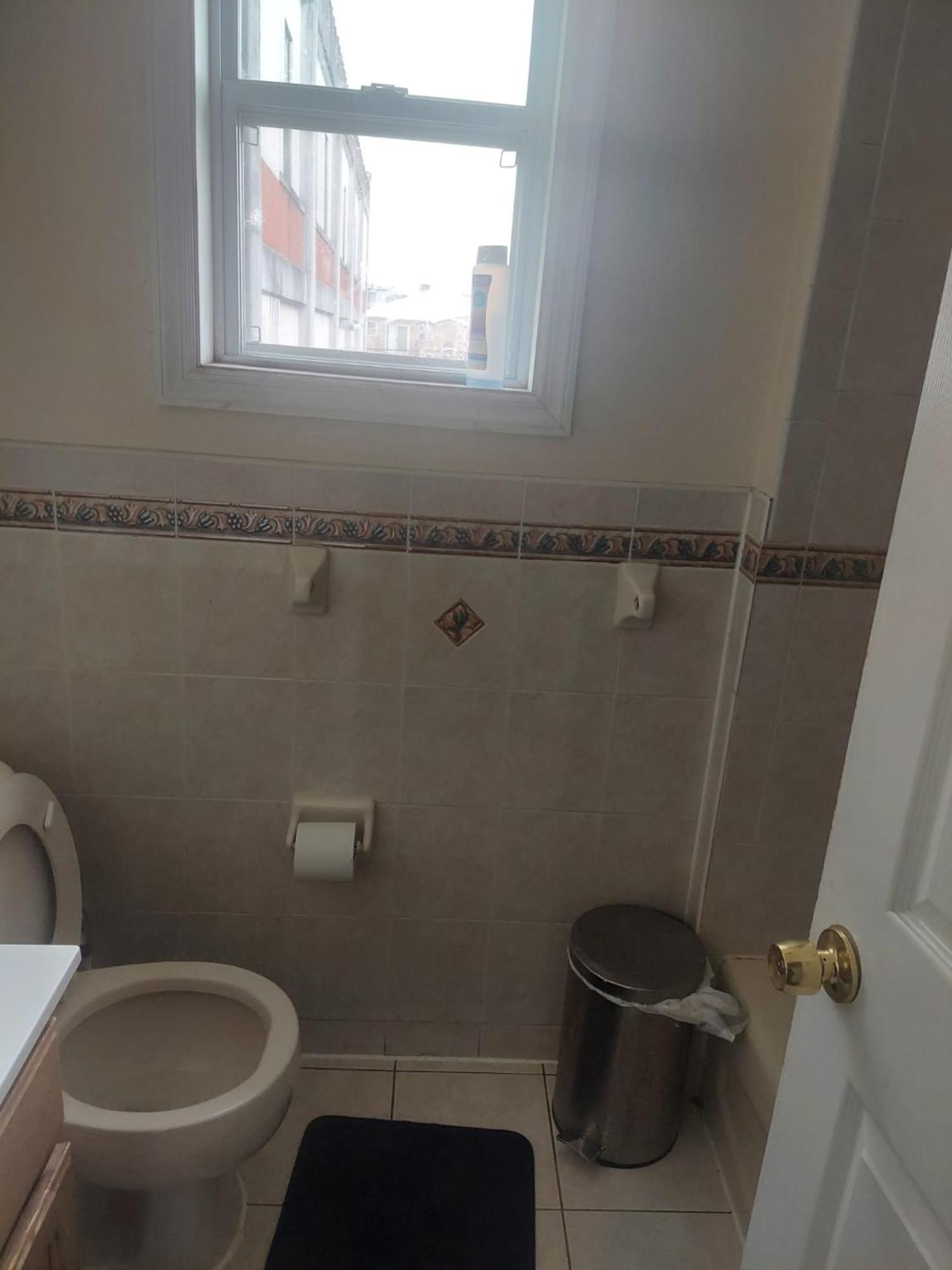 Crystal Room 1 Guest House Near 12Mins To Ewr Airport / Prudential / Njit / Penn Station Ньюарк Экстерьер фото