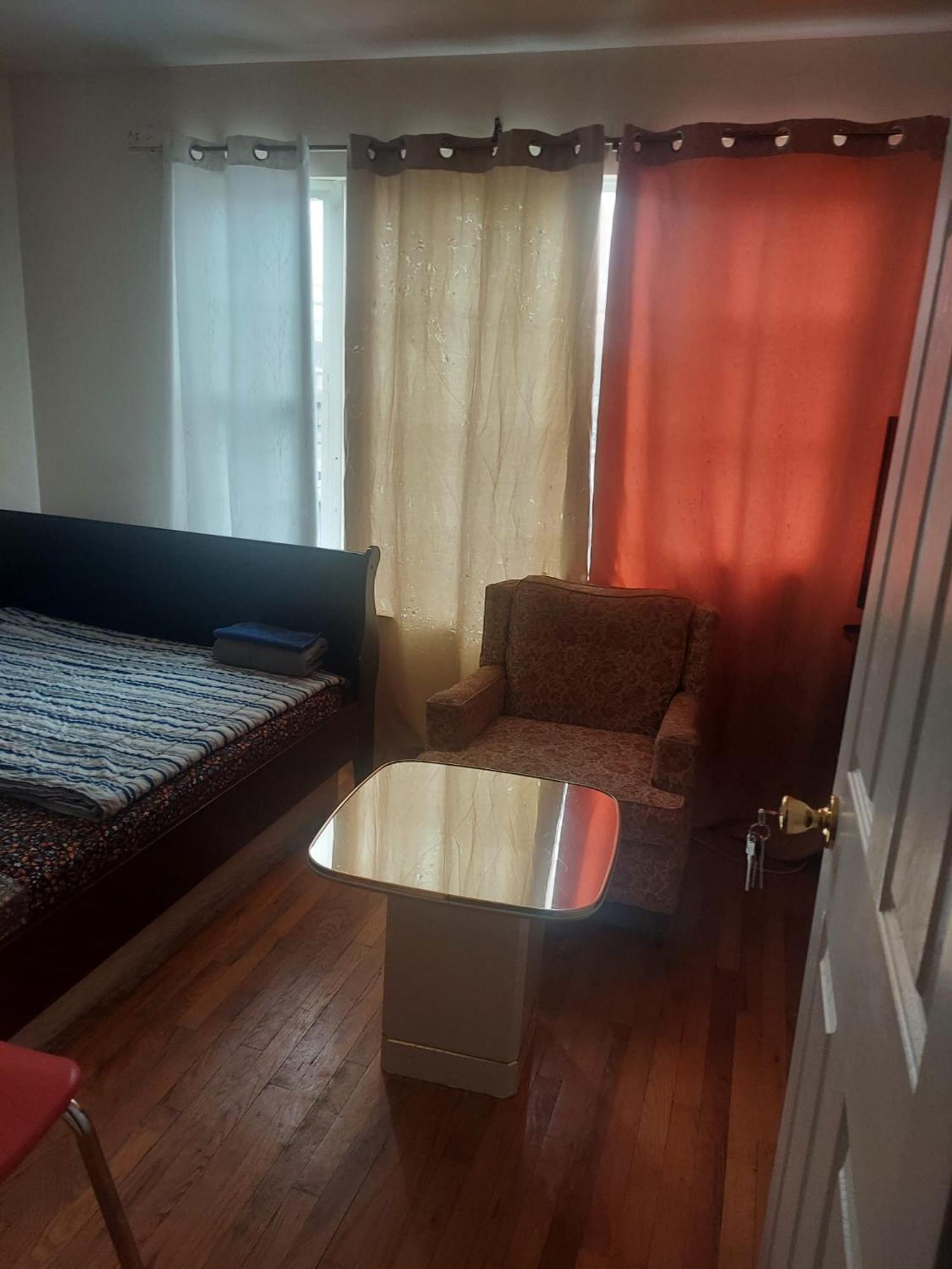 Crystal Room 1 Guest House Near 12Mins To Ewr Airport / Prudential / Njit / Penn Station Ньюарк Экстерьер фото