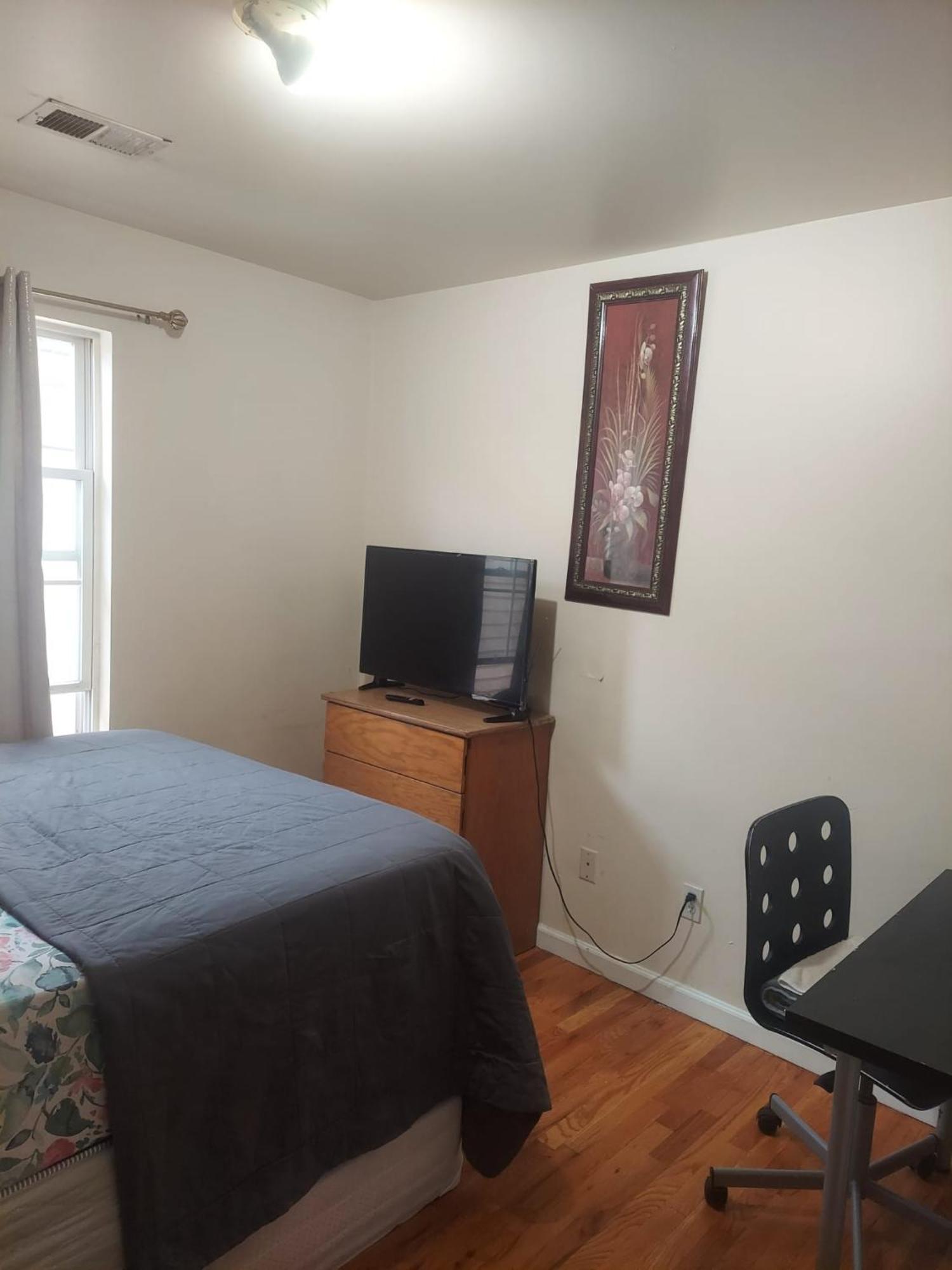 Crystal Room 1 Guest House Near 12Mins To Ewr Airport / Prudential / Njit / Penn Station Ньюарк Экстерьер фото