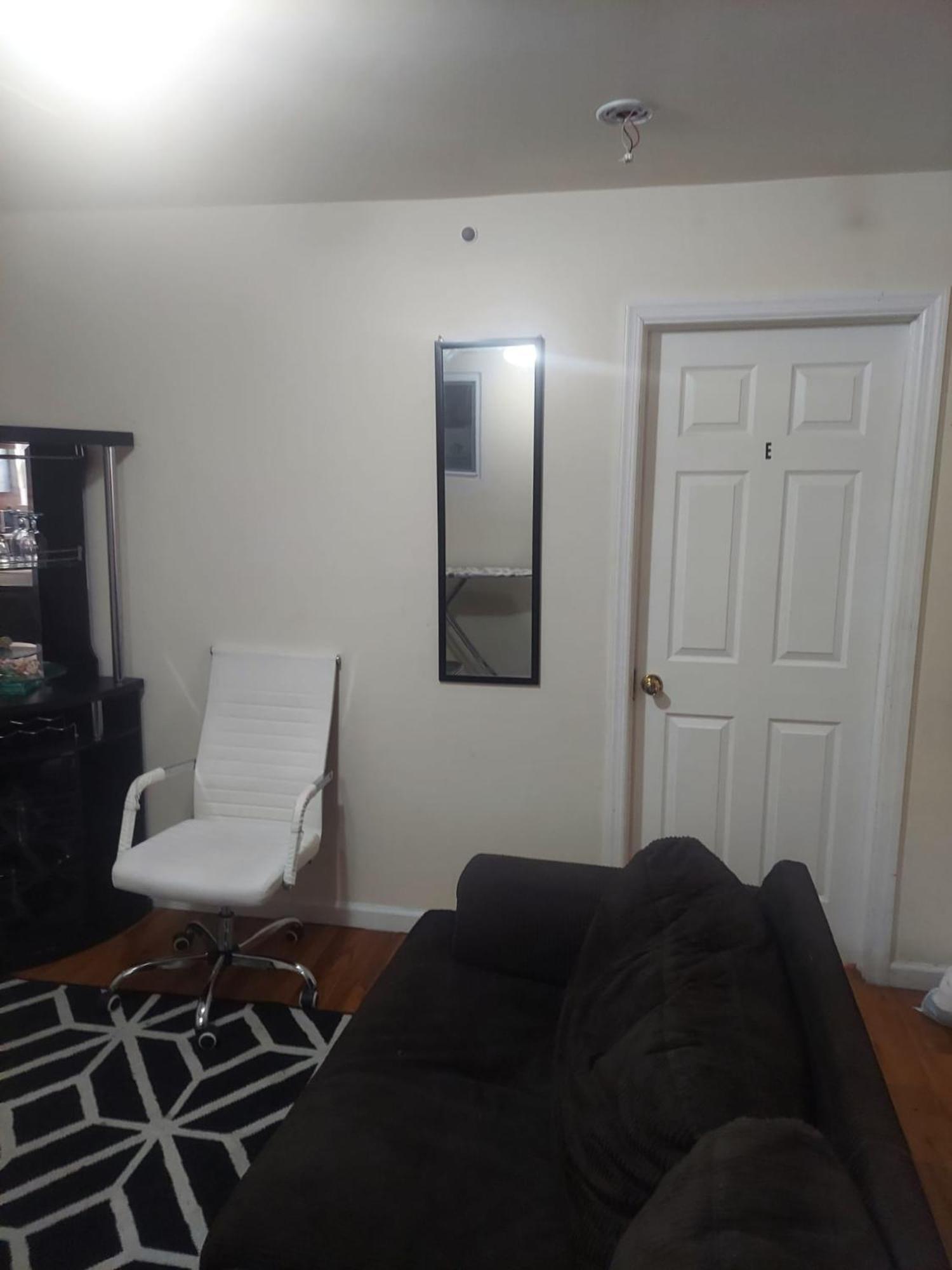Crystal Room 1 Guest House Near 12Mins To Ewr Airport / Prudential / Njit / Penn Station Ньюарк Экстерьер фото