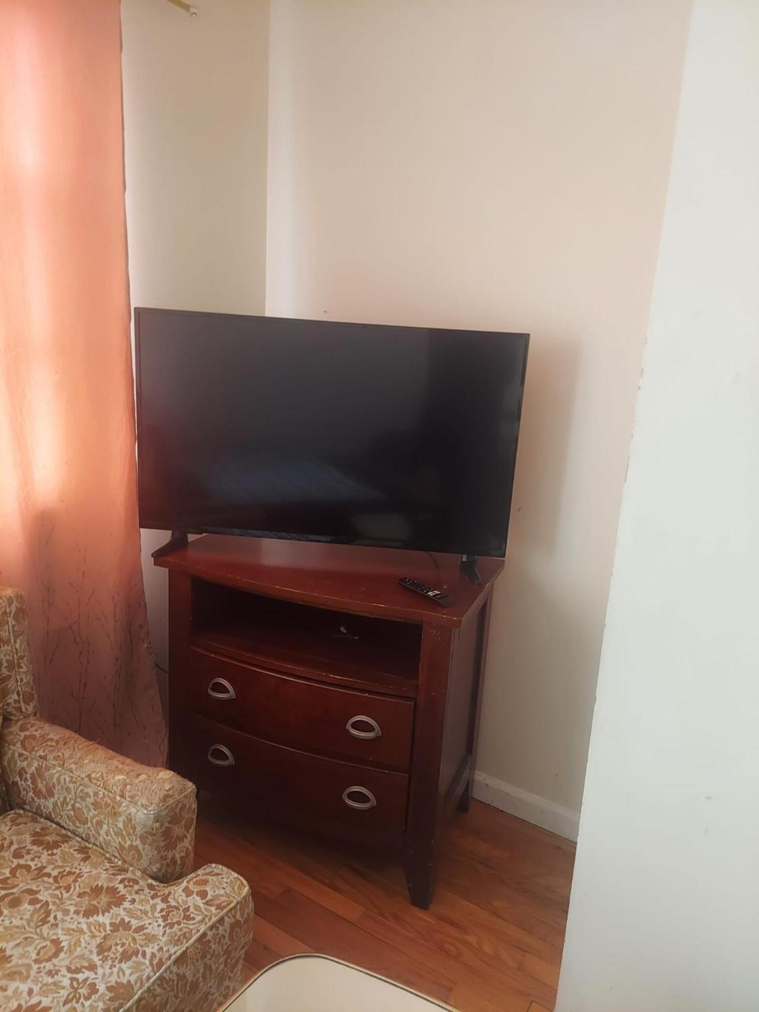 Crystal Room 1 Guest House Near 12Mins To Ewr Airport / Prudential / Njit / Penn Station Ньюарк Экстерьер фото