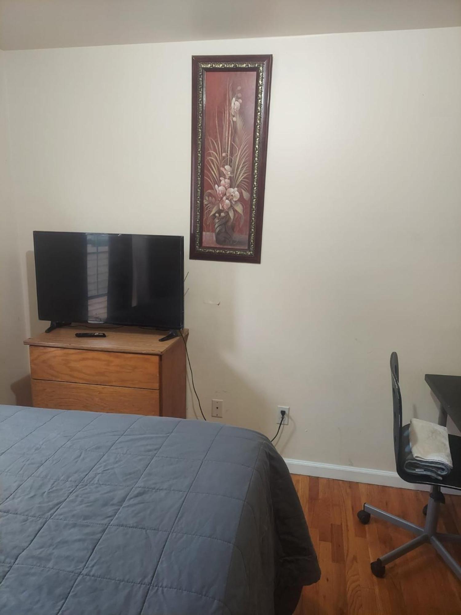 Crystal Room 1 Guest House Near 12Mins To Ewr Airport / Prudential / Njit / Penn Station Ньюарк Экстерьер фото